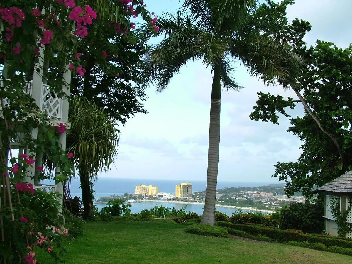 Sky Castles Apartment Ocho Rios